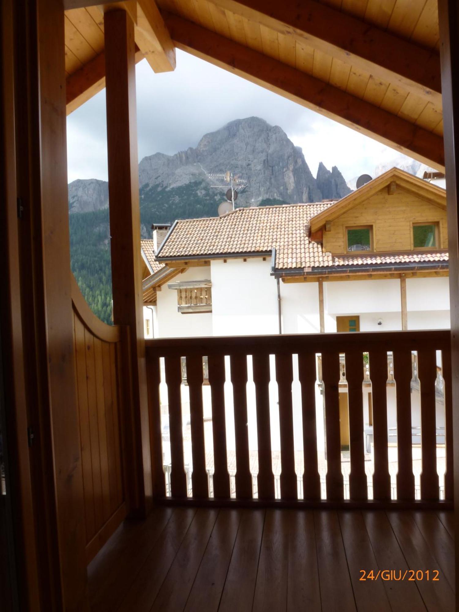 Residence Ciasa Dl Mone Colfosco Kültér fotó