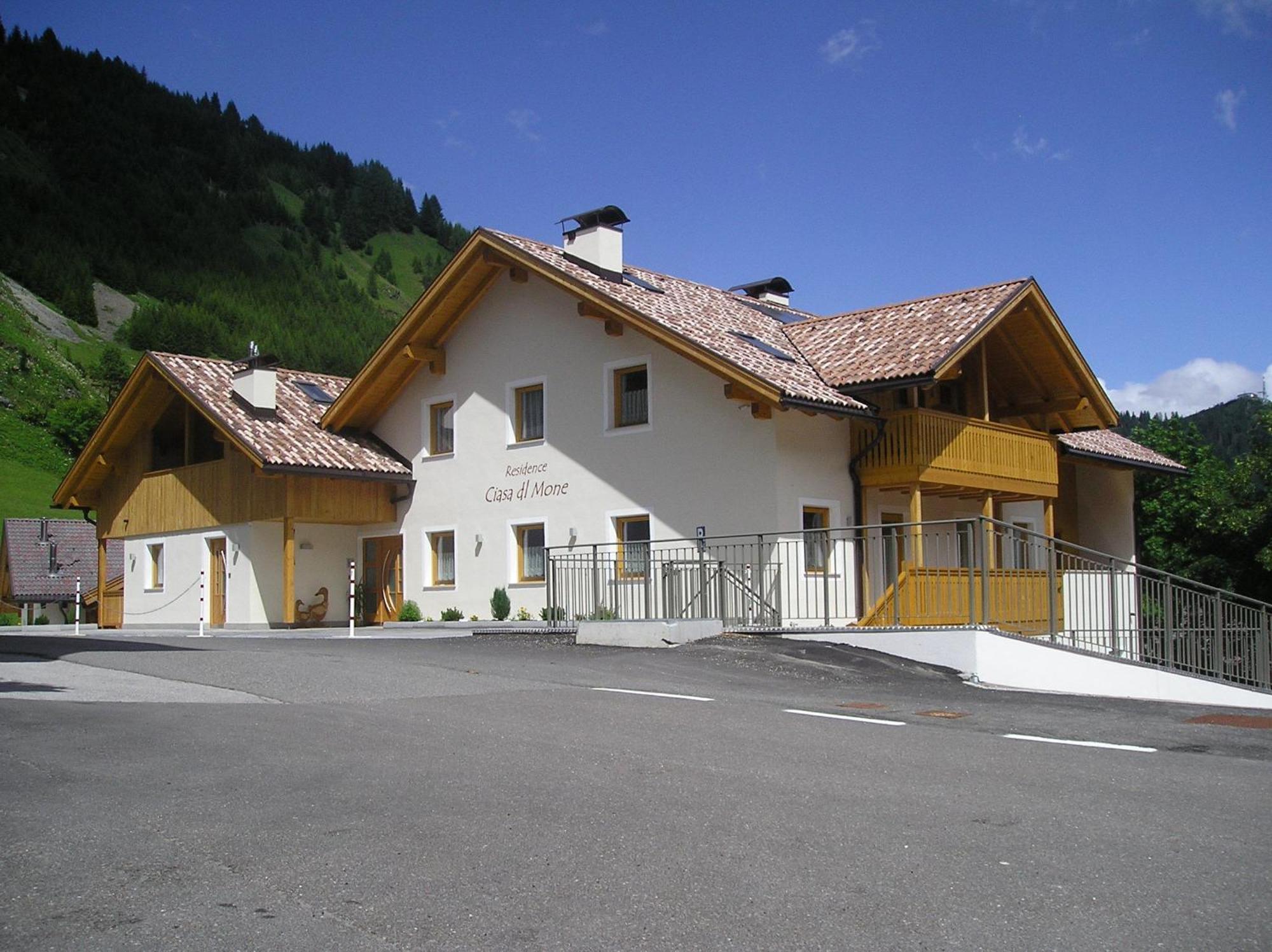 Residence Ciasa Dl Mone Colfosco Kültér fotó