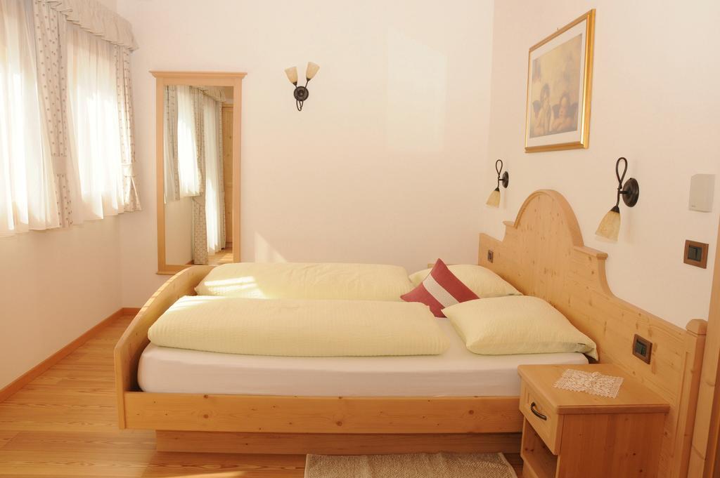 Residence Ciasa Dl Mone Colfosco Kültér fotó